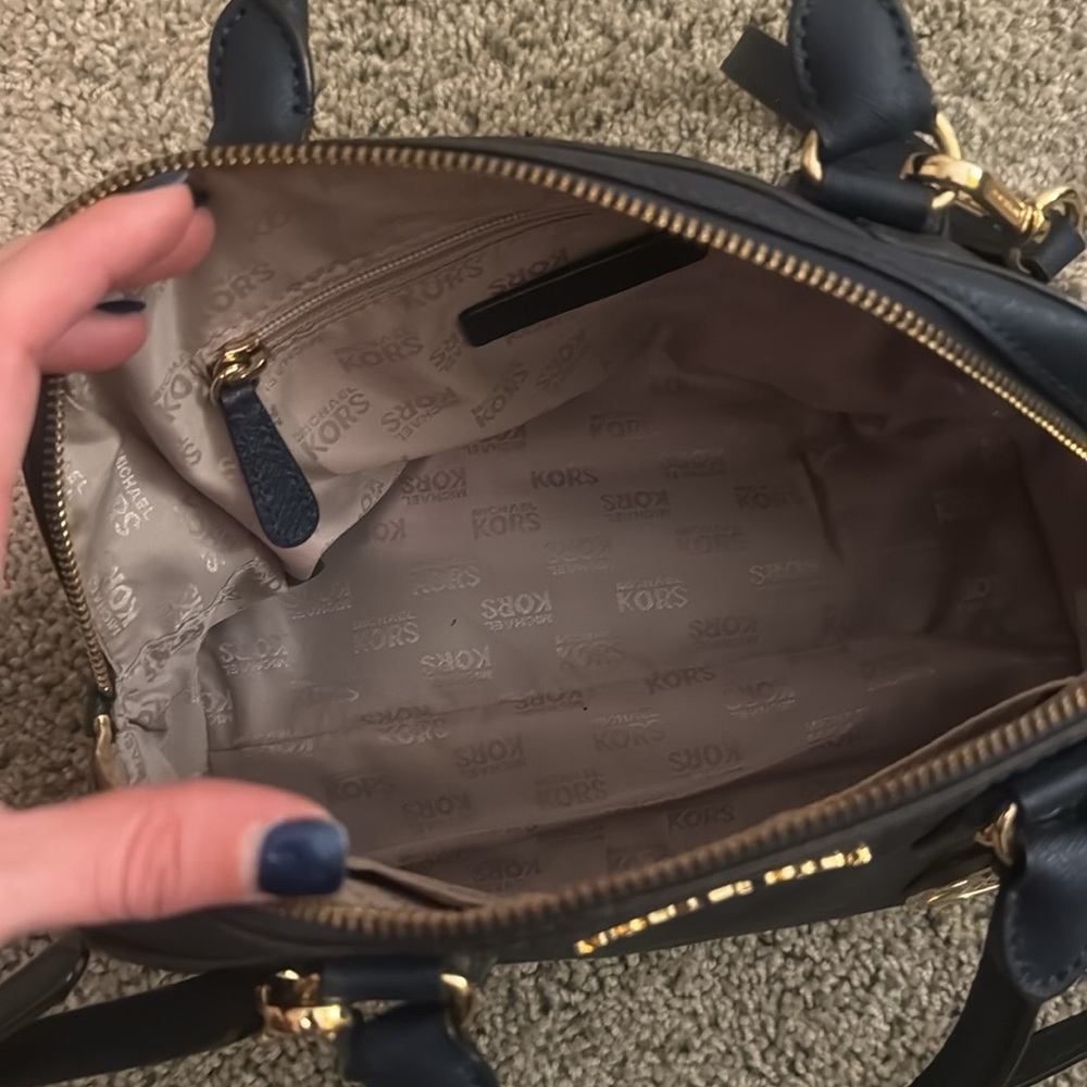 Navy blue, roomy Michael Kors satchel with crossbody strap - Picture 2 of 2